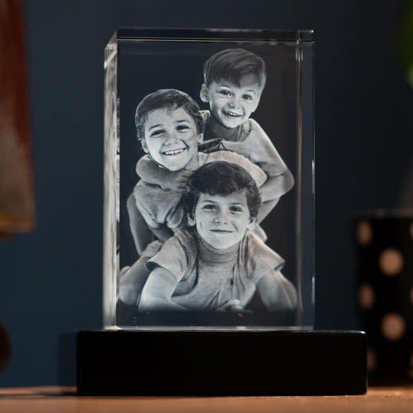 2D/3D Laser Engraved Crystal Cube Photo Frame with 14 People MadeMine Custom Drop Shipping